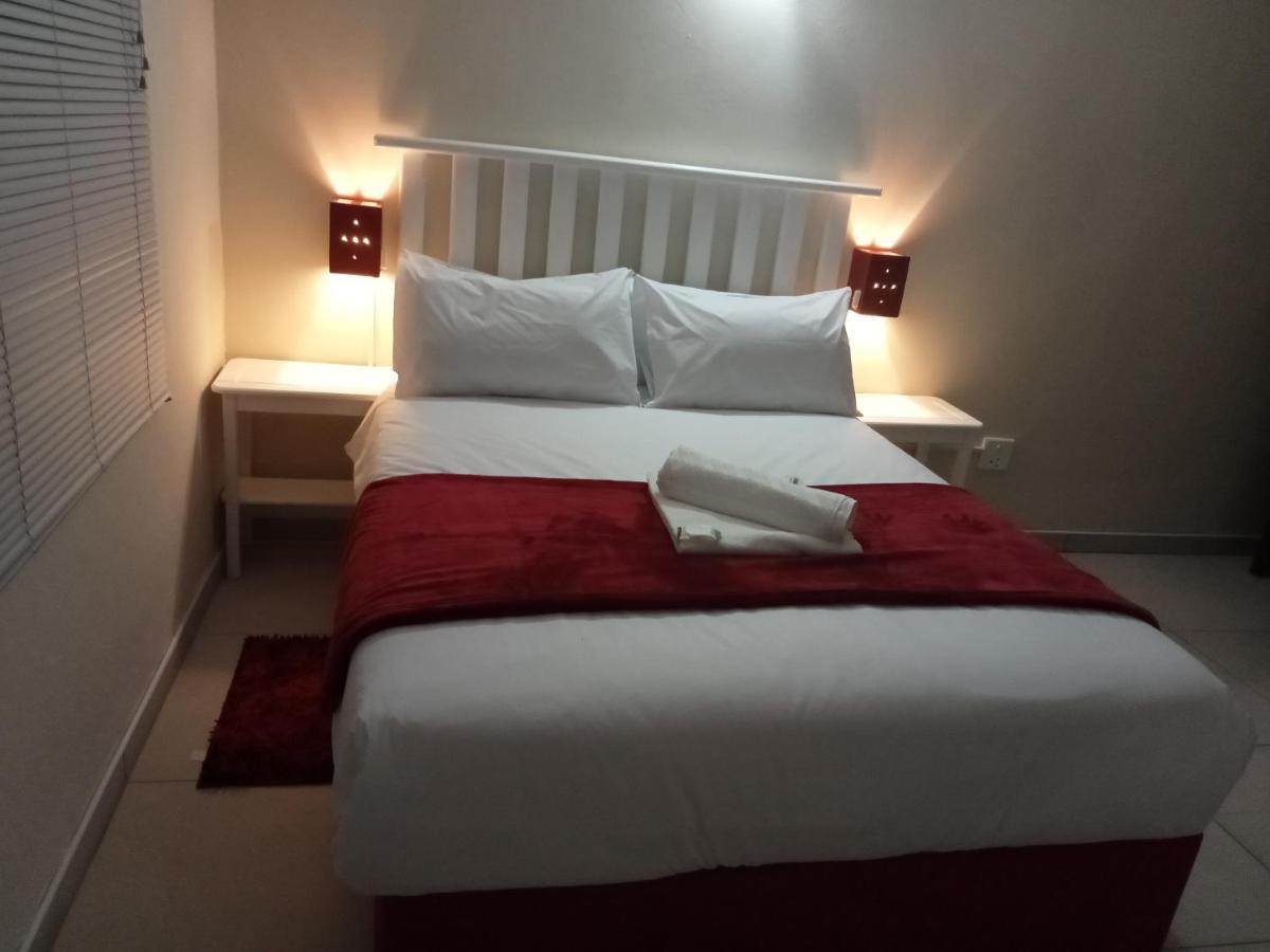 Emampingeni Lodge Bizana 외부 사진
