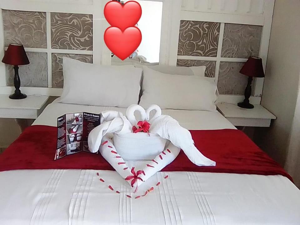Emampingeni Lodge Bizana 외부 사진