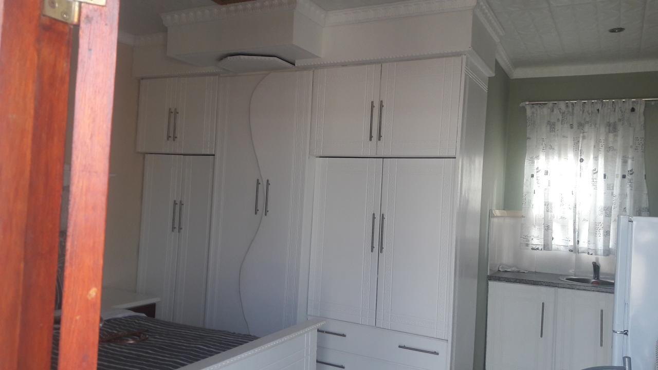 Emampingeni Lodge Bizana 외부 사진