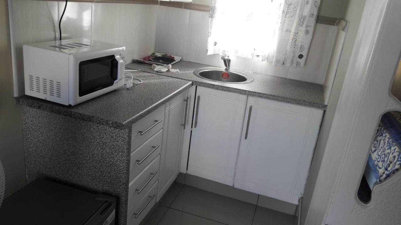 Emampingeni Lodge Bizana 외부 사진