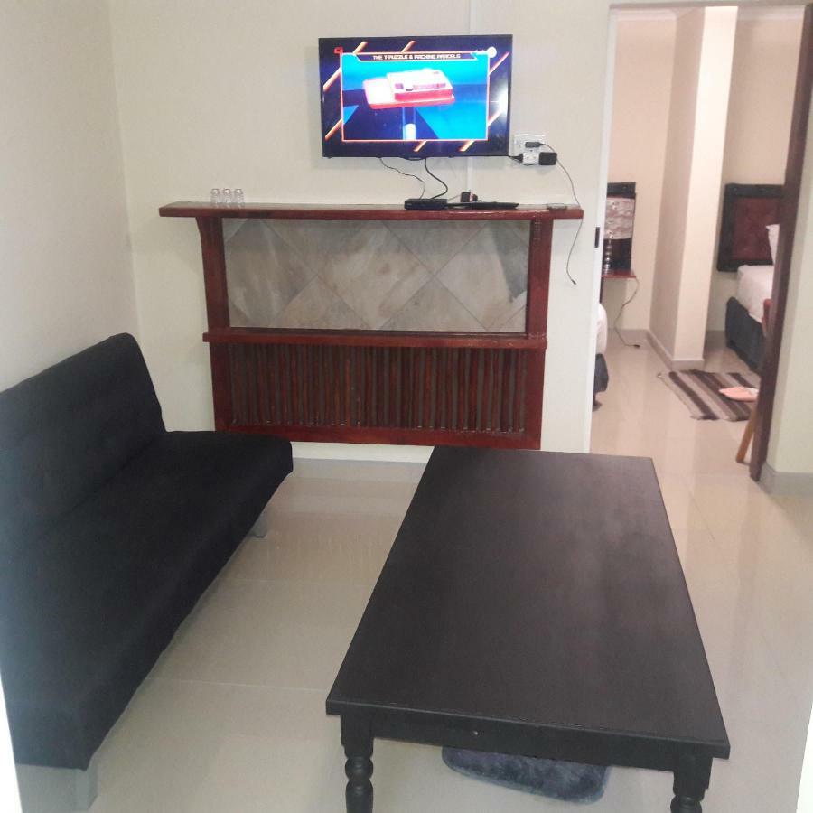 Emampingeni Lodge Bizana 외부 사진